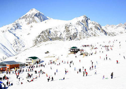 Горнолыжный Домбай. Фото с сайта http://elbrus-top.ru