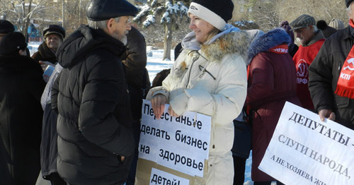 Жители Волгограда провели пикет против аутсорсинга в детсадах. 3 декабря 2016 г. Фото Татьяны Филимоновой для "Кавказского узла"