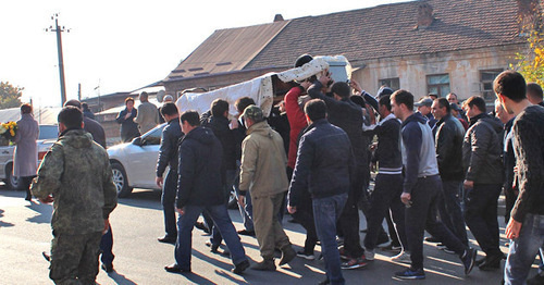 Похороны Владимира Цкаева в родовом селе Кобань. Северная Осетия, 4 ноября 2015 года. Фото Эммы Марзоевой для "Кавказского узла"