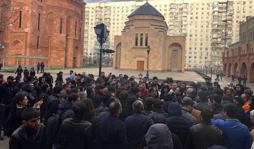 Представители армянской диаспоры на акции в Москве. 22 апреля 2018 года. Фото Гора Алексаняна для "Кавказского узла"