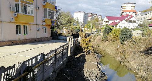 Дом на улице Петрозаводской в Адлерском районе Сочи. Фото Светланы Кравченко для "Кавказского узла"