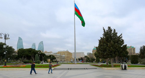 На Приморском бульваре можно встретить редких горожан, вышедших на прогулку. Фото Азиза Каримова для "Кавказского узла"