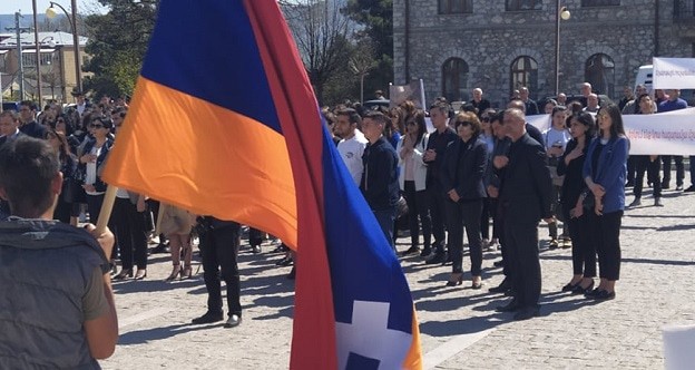 Участники митинга в Степанакерте. Фото Алвард Григорян для "Кавказского узла".