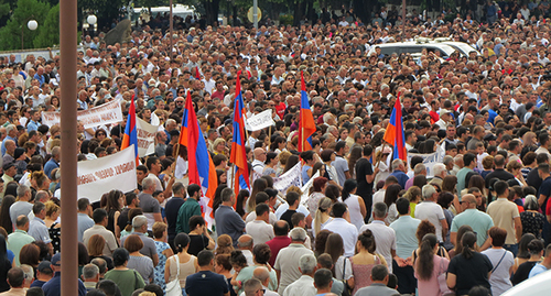 Митинг в Степанакерте с требованием разблокировать Лачинский коридор. Нагорный Карабах. 14 июля 2023 г. Фото Алвард Григорян для "Кавказского узла"